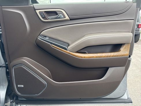 Used 2020 GMC Yukon XL Denali w/ Denali Ultimate Package image 32