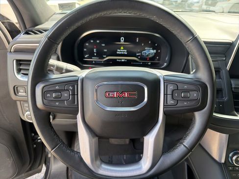 Used 2024 GMC Yukon SLT AWD/4WD image 16