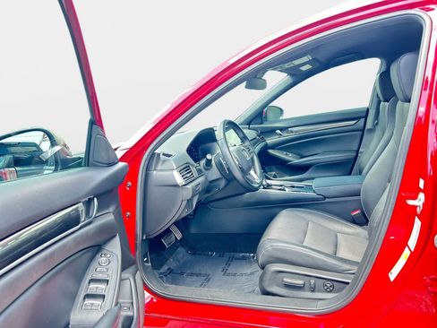 Used 2019 Honda Accord Sport image 10