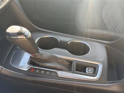 Used 2019 Chevrolet Equinox LT image 31