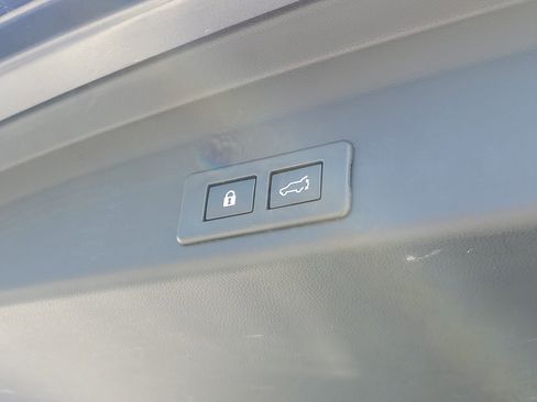 Used 2023 Subaru Ascent Touring image 12