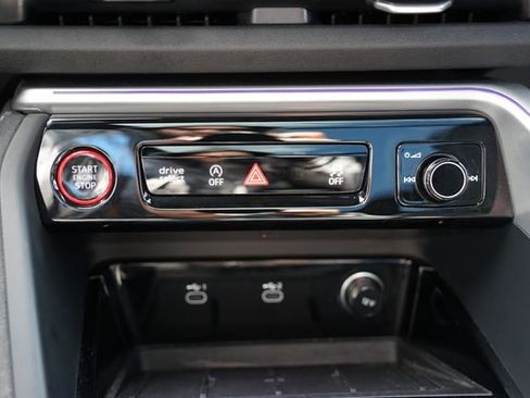 Used 2025 Audi SQ5 Premium Plus AWD/4WD image 15