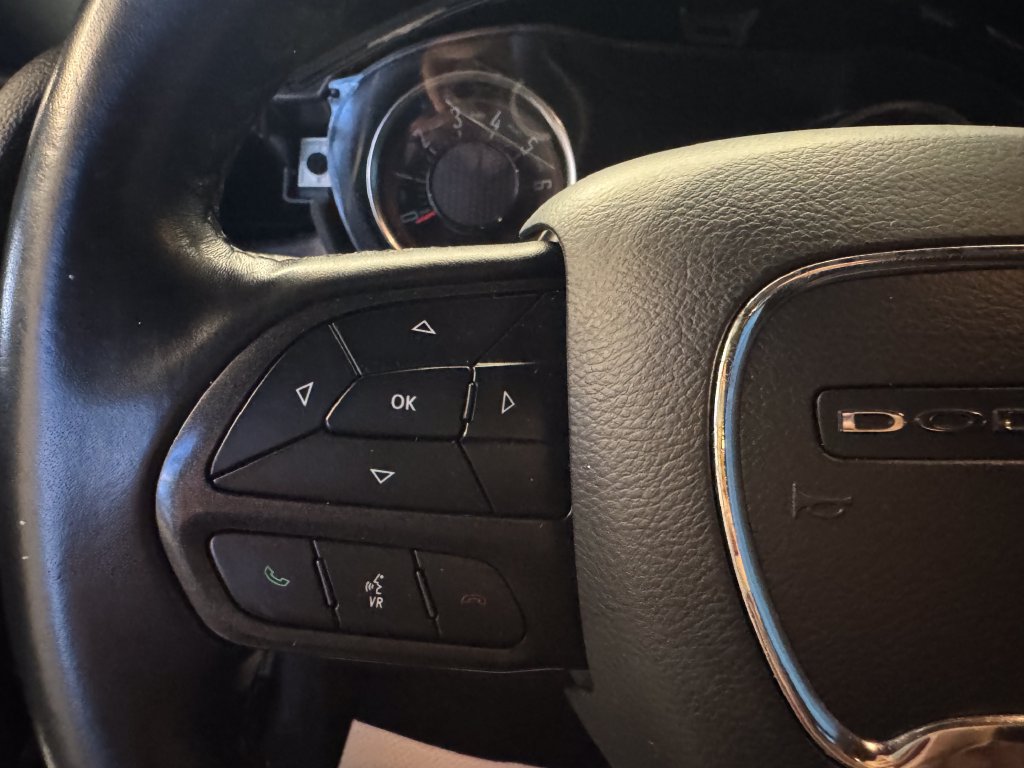 Used 2023 Dodge Challenger SXT RWD image 10