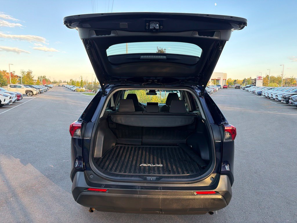 Used 2024 Toyota RAV4 XLE w/ Convenience Package AWD/4WD image 17