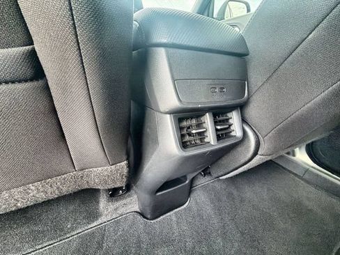 Certified 2026 Chevrolet Equinox LT w/ Safety and Technology Package FWD image 20