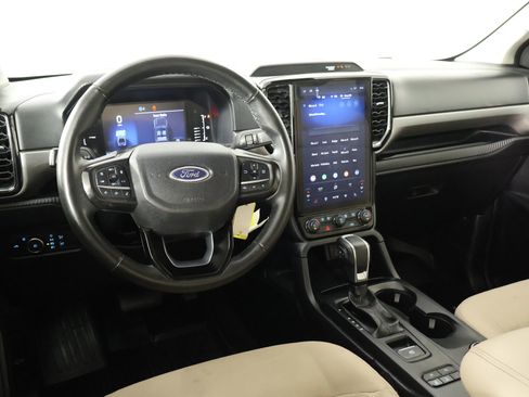 Used 2024 Ford Ranger XLT image 2