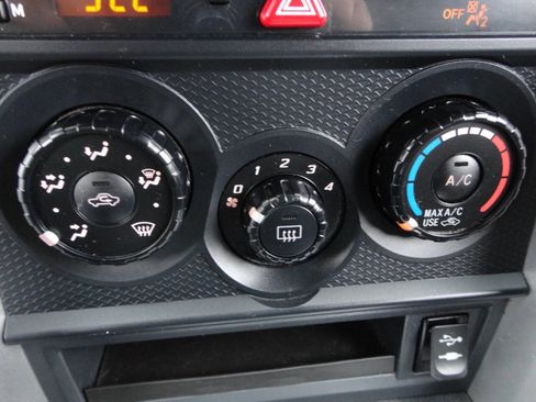 Used 2018 Toyota 86 image 23