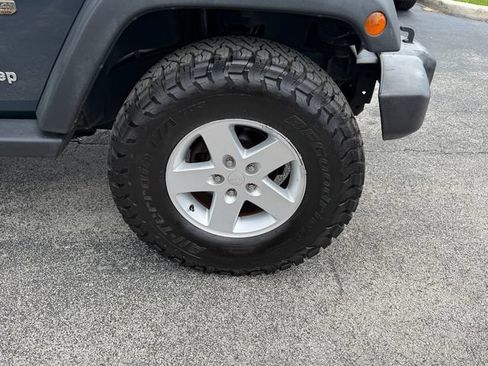 Used 2016 Jeep Wrangler Sport w/ Quick Order Package 24S AWD/4WD image 9