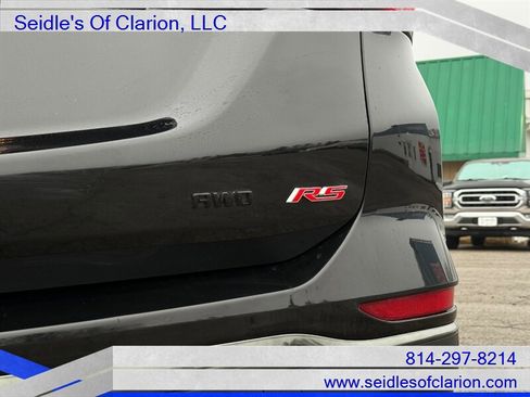 Used 2023 Chevrolet Equinox RS w/ RS Leather Package image 9