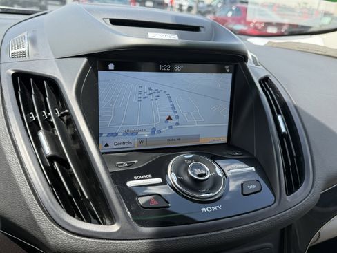 Used 2017 Ford Escape Titanium AWD/4WD image 26