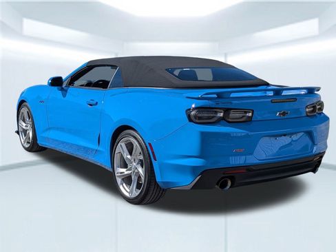 Used 2023 Chevrolet Camaro LT w/ RS Package image 4