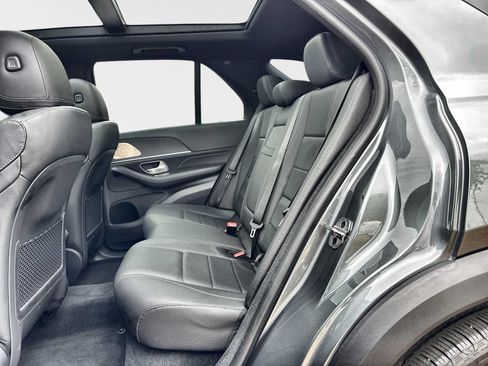 Certified 2025 Mercedes-Benz GLE 450 4MATIC image 4