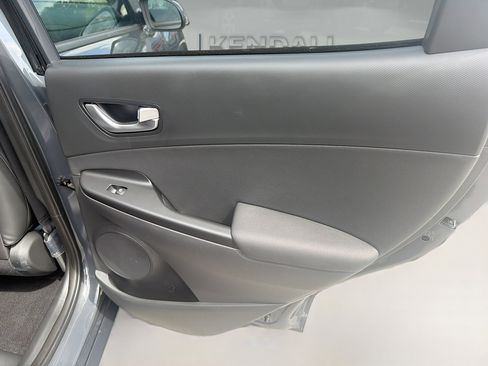 Used 2023 Hyundai Kona Limited w/ Cargo Package FWD image 28