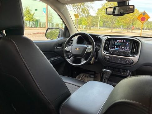 Used 2017 Chevrolet Colorado Z71 image 25