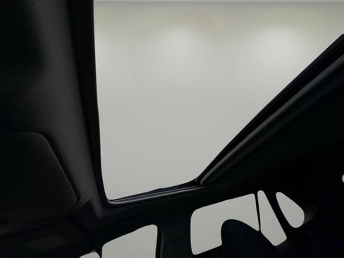 Used 2021 Toyota RAV4 XLE w/ Convenience Package image 22