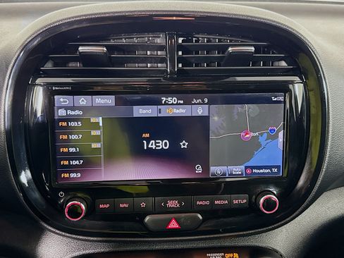 Used 2020 Kia Soul EX w/ Option Group 015 FWD image 16
