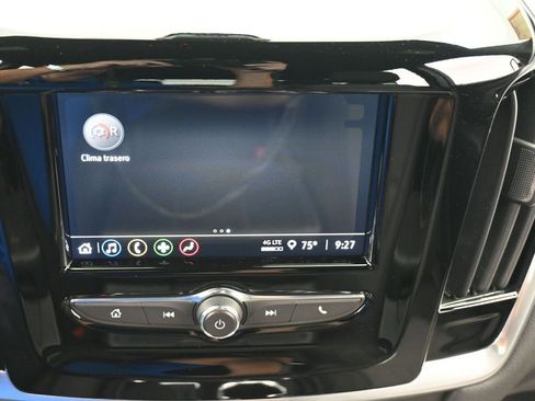 Used 2023 Chevrolet Traverse LT image 23