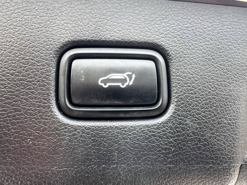Used 2020 Hyundai Palisade Limited FWD image 11