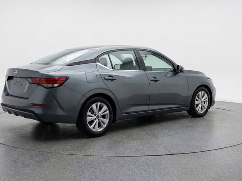 Used 2025 Nissan Sentra S FWD image 9