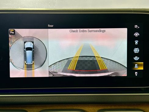 Used 2020 Mercedes-Benz GLS 580 4MATIC image 14