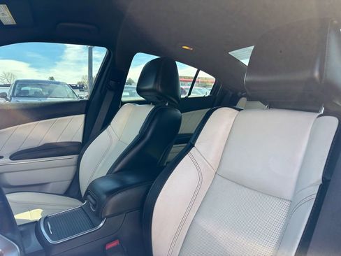 Used 2015 Dodge Charger SXT w/ AWD Plus Group image 15