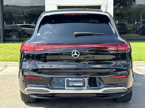 Used 2023 Mercedes-Benz EQS 580 4MATIC SUV image 11