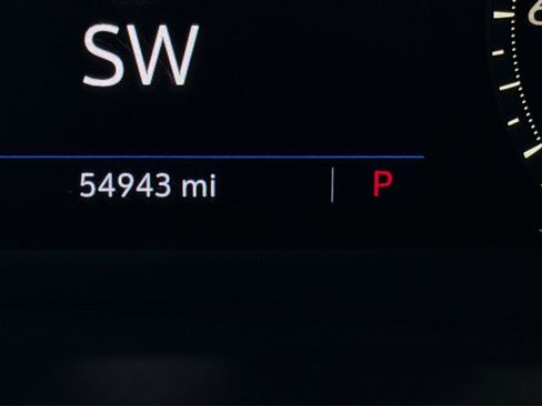 Used 2019 Cadillac XT4 Sport w/ Driver Awareness Package image 10