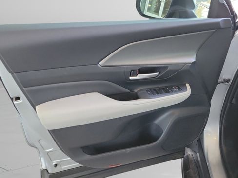 Certified 2025 Toyota Grand Highlander FWD image 25