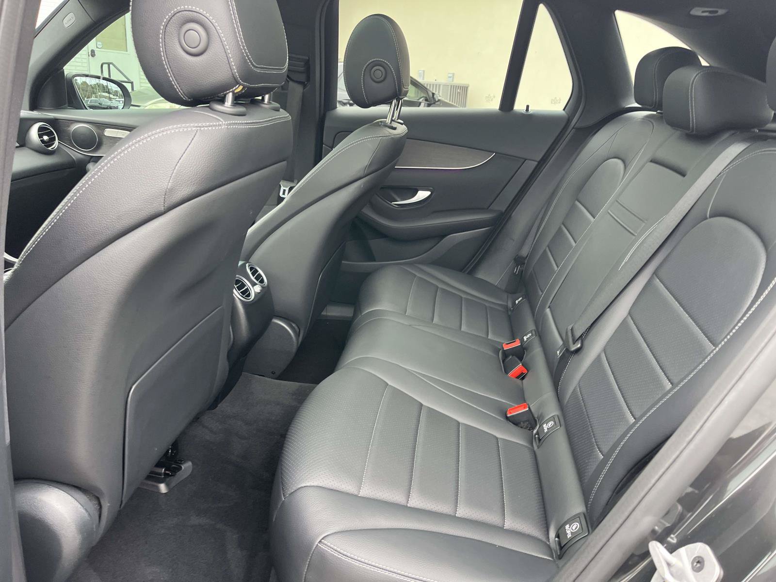 Used 2021 Mercedes-Benz GLC 300 image 13