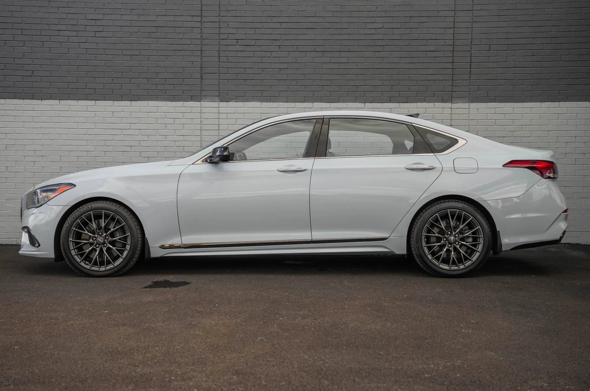 Used 2018 Genesis G80 3.3T Sport AWD/4WD image 8