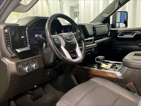 Used 2022 GMC Sierra 1500 Elevation w/ X31 Off-Road Package image 8