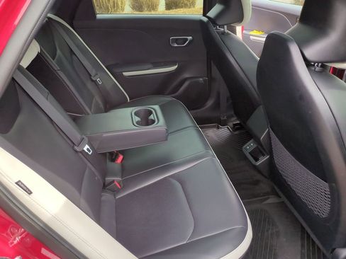 Used 2025 Kia K4 GT-Line w/ GT-Line Premium Package image 28