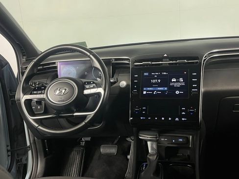 Used 2022 Hyundai Santa Cruz SEL Premium image 16