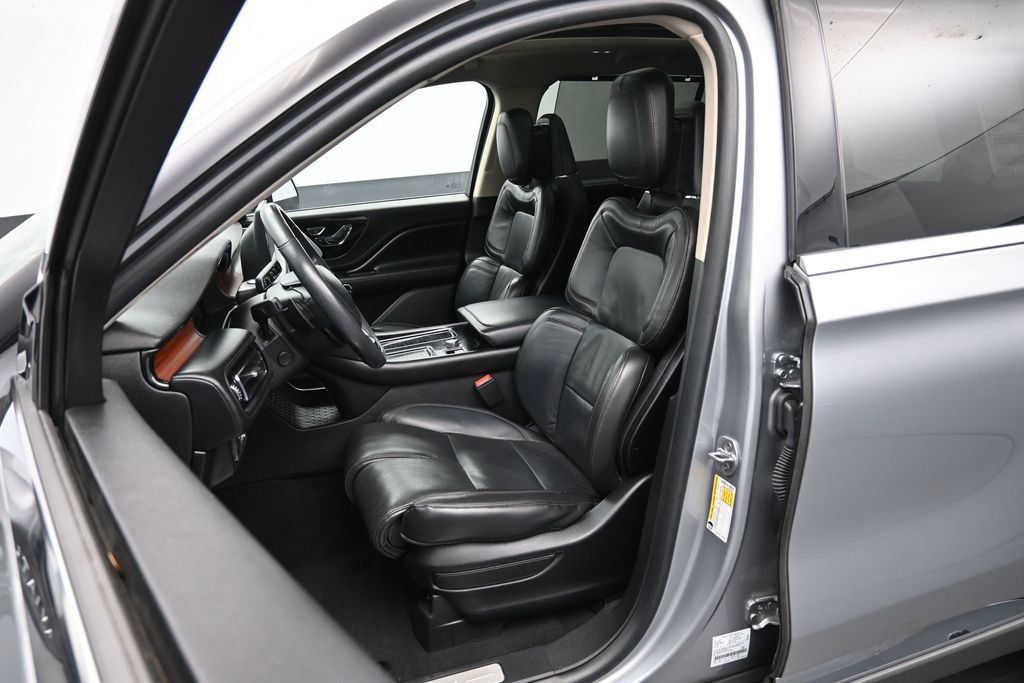 Used 2022 Lincoln Aviator Reserve w/ Equipment Group 201A AWD/4WD image 20