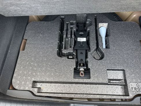 Used 2025 Honda Accord LX image 12