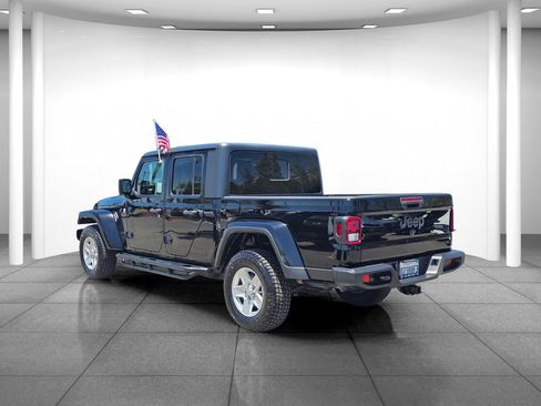 Used 2021 Jeep Gladiator Sport AWD/4WD image 4