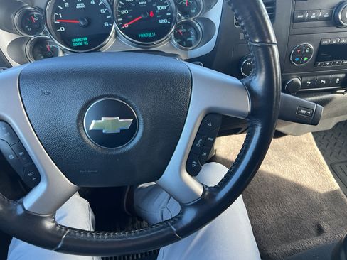 Used 2013 Chevrolet Silverado 2500 LT w/ Interior Plus Package image 14