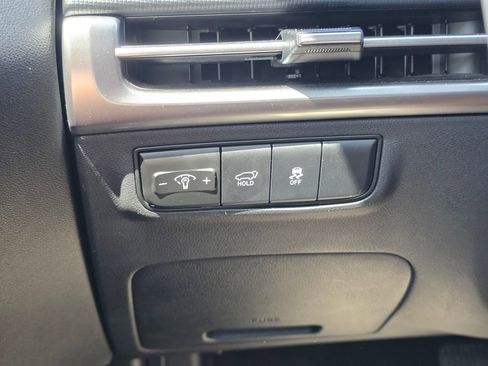 Used 2025 Hyundai Tucson SEL FWD image 32