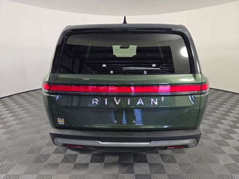 Used 2023 Rivian R1S Adventure image 4