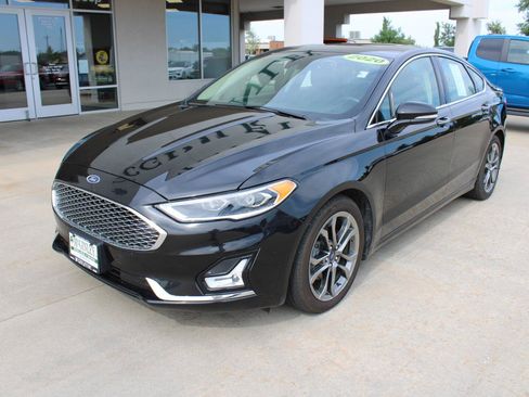 Used 2020 Ford Fusion Titanium FWD image 2