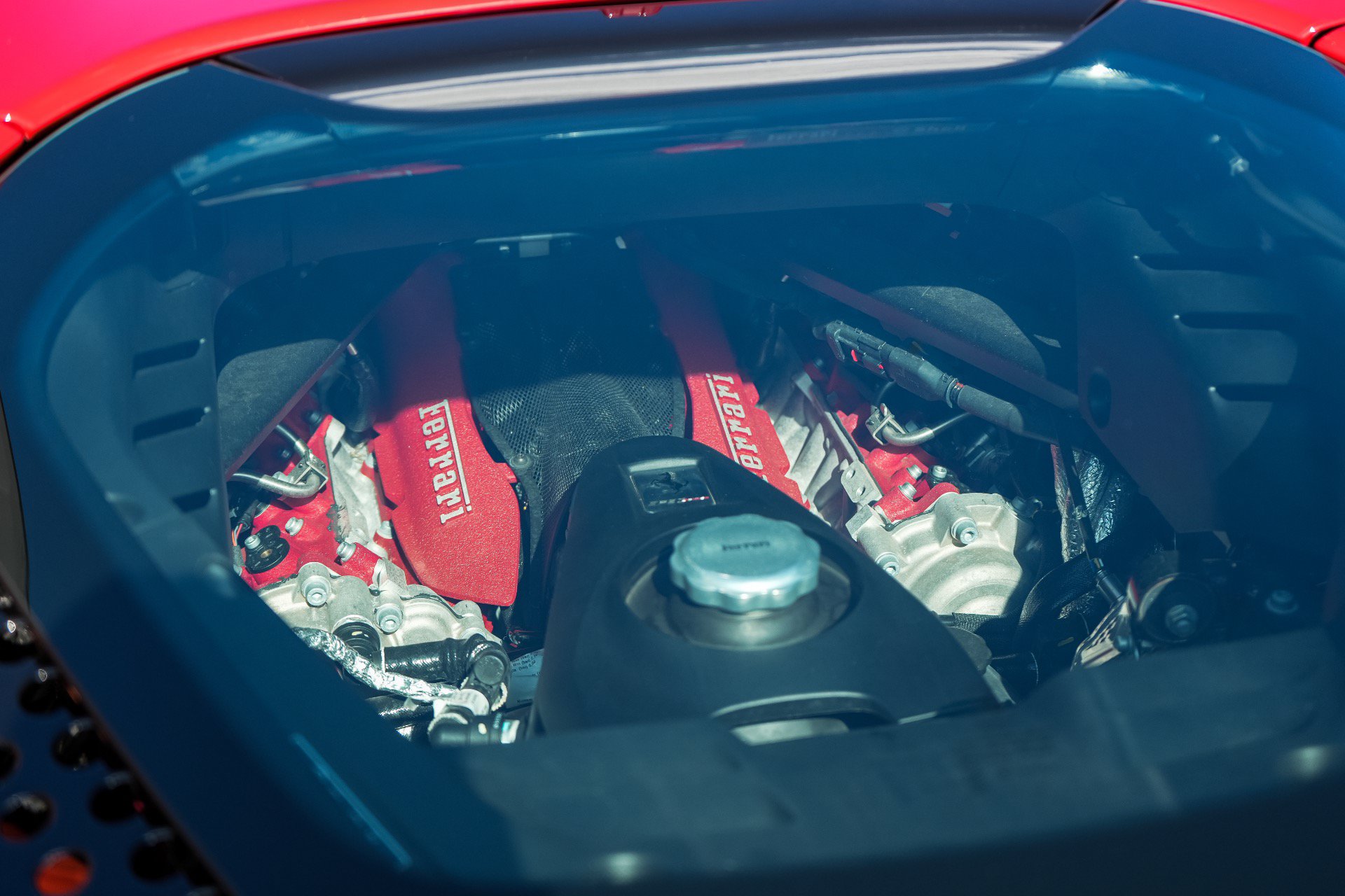 Used 2023 Ferrari SF90 Spider AWD/4WD image 19