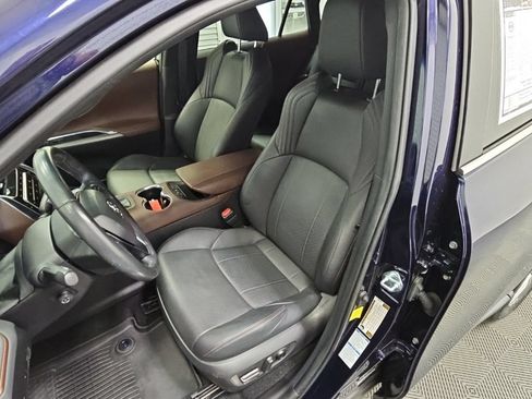 Used 2021 Toyota Venza Limited AWD/4WD image 30
