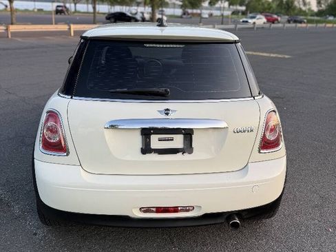 Used 2013 MINI Cooper Hardtop FWD image 4