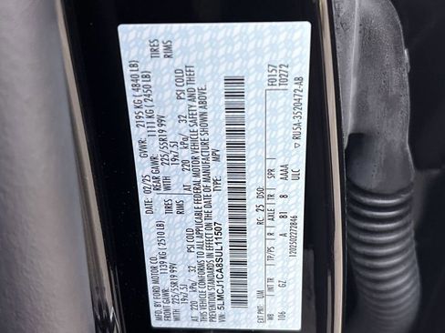 Used 2025 Lincoln Corsair FWD w/ Equipment Group 101A image 33