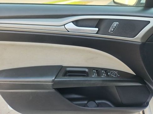 Used 2018 Ford Fusion S image 9