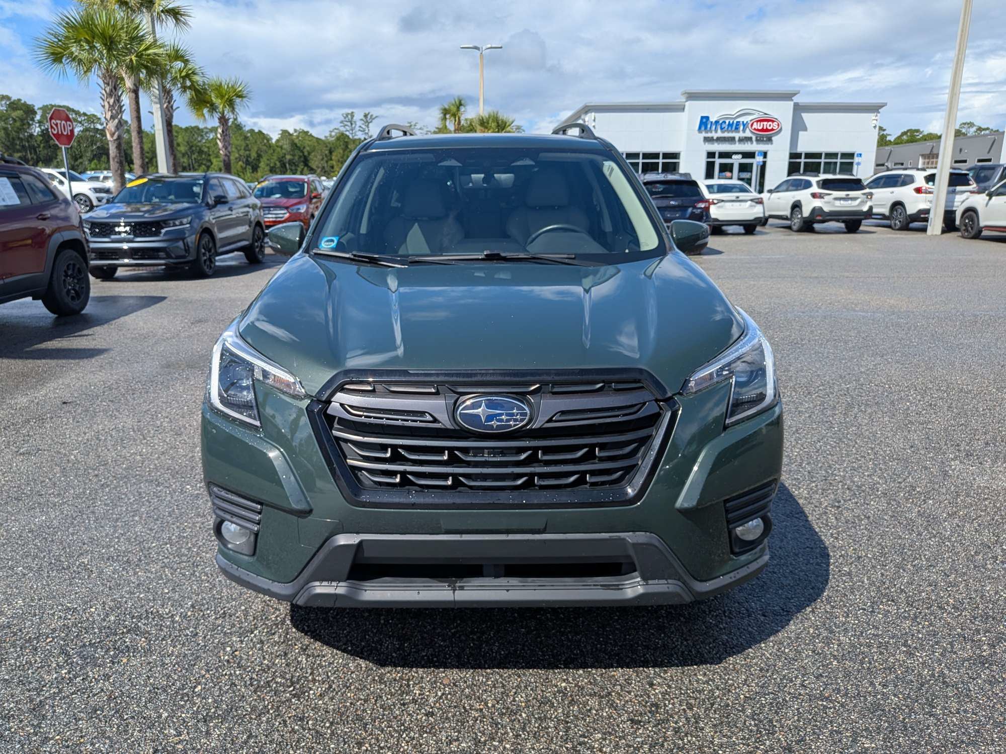 Used 2022 Subaru Forester Limited AWD/4WD image 9