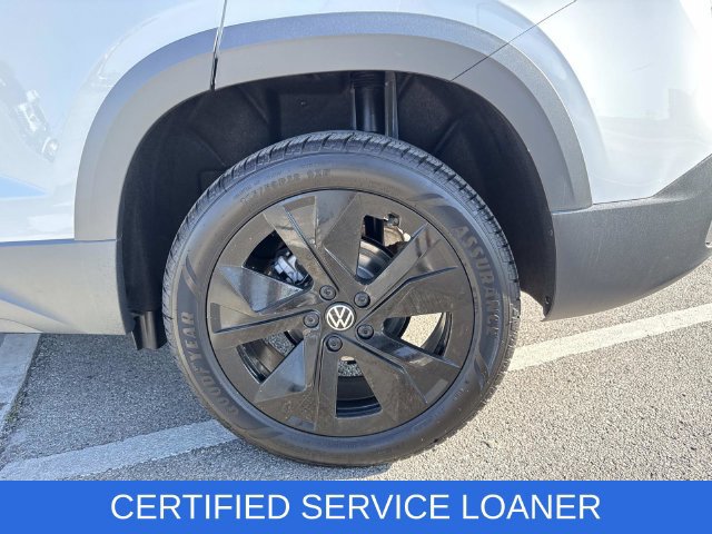 Certified 2026 Volkswagen Taos SE FWD image 26