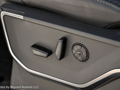 Used 2026 Ford F250 Platinum w/ Platinum Plus Package image 28