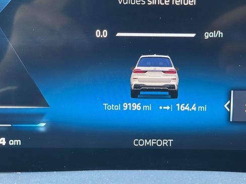 Used 2025 BMW X7 M60i AWD/4WD image 36