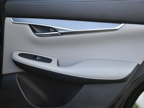 Used 2023 INFINITI QX50 Luxe image 28